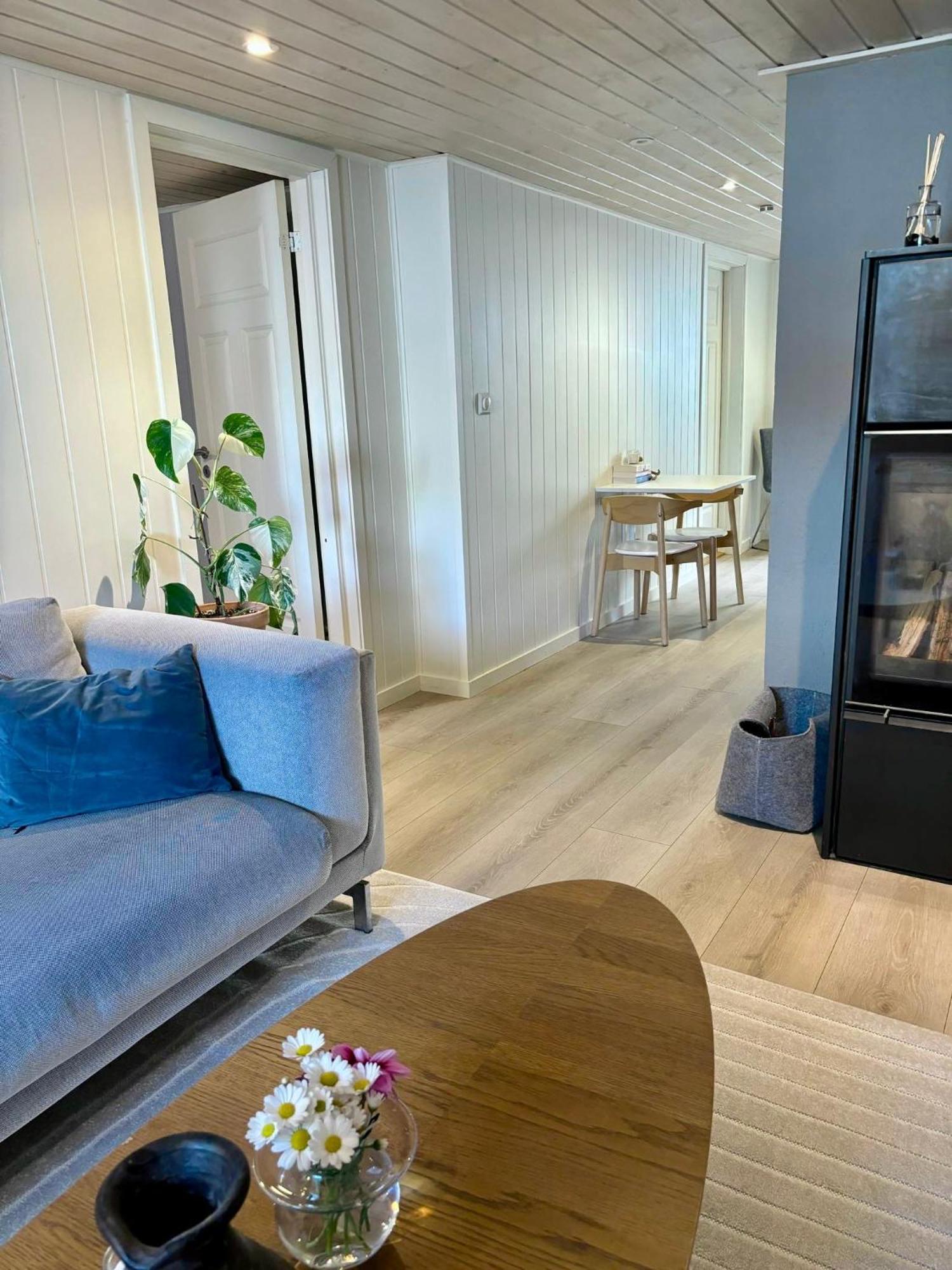 Down Town Apartment With Outside Area In Villa Kristiansand Eksteriør billede