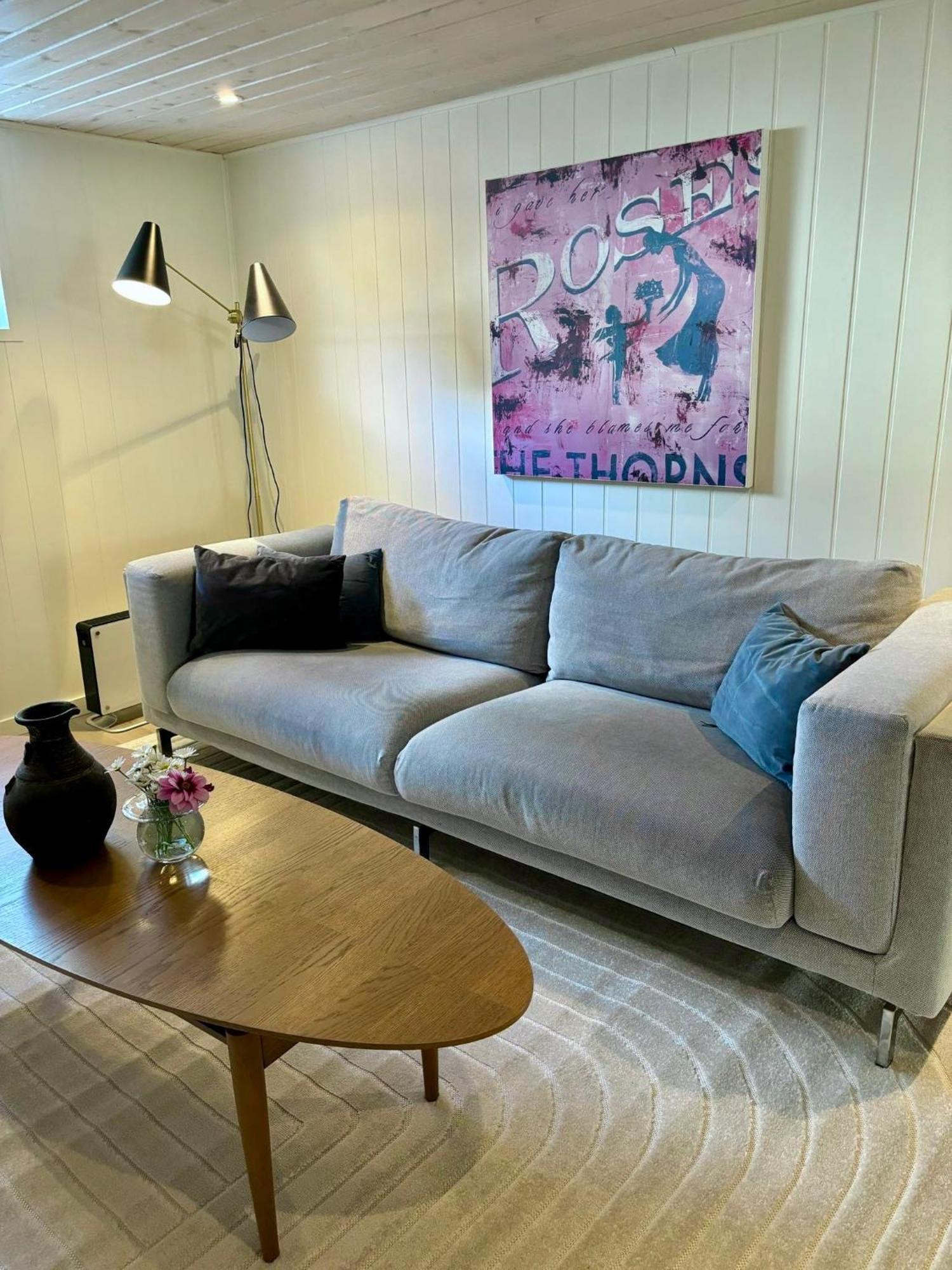 Down Town Apartment With Outside Area In Villa Kristiansand Eksteriør billede